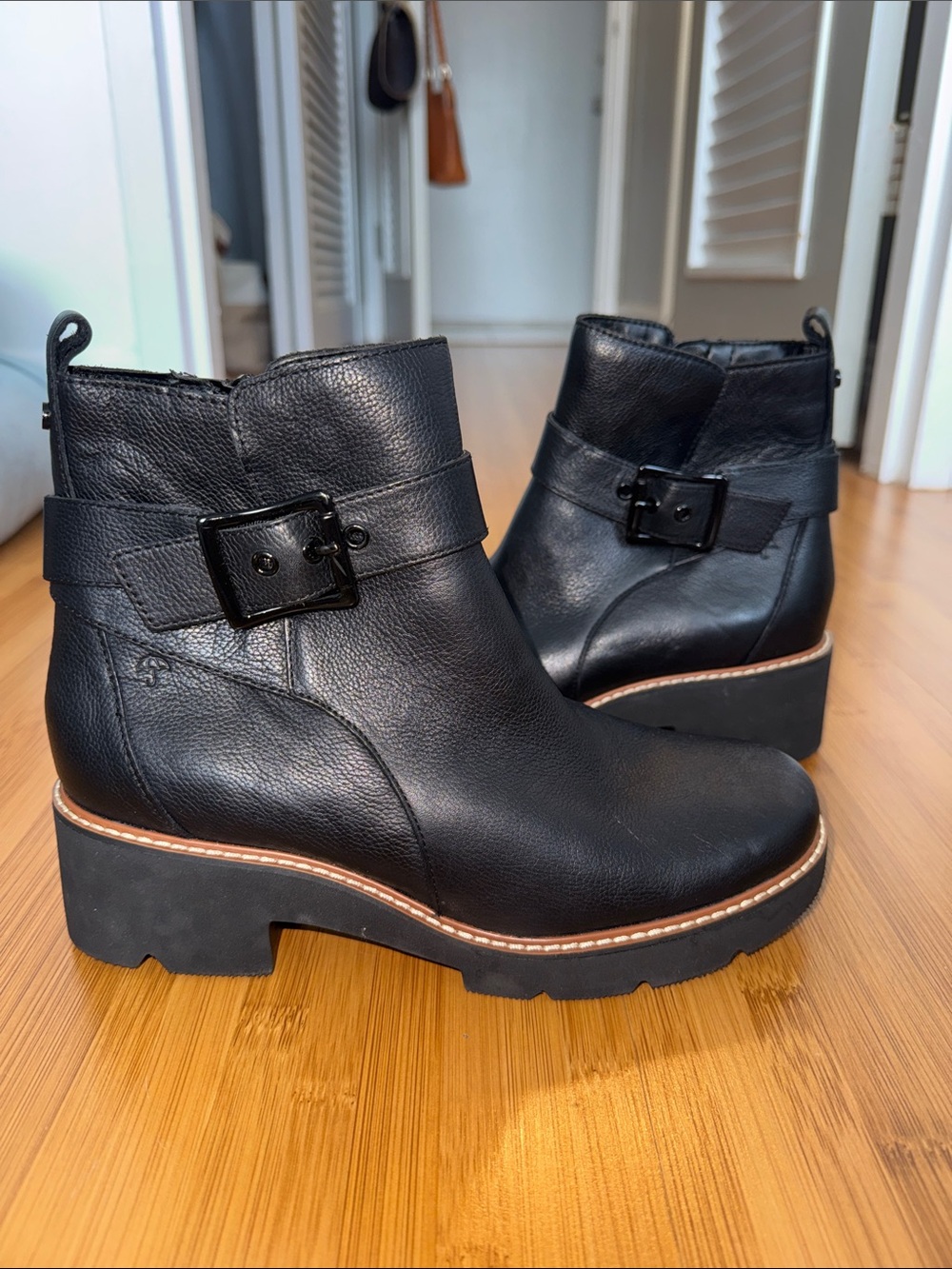 Naturalizer Black Leather Ankle Boots with Buckle Strap